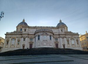 La plaza del Esquilino con el área del ábside de S.ª María la Mayor